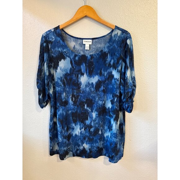 Chicos Travelers Women's Blue Patterned Top With Ruched Sleeves Size 3 - Picture 1 of 6